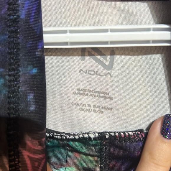 Nola long sleeve crowl neck sweater size 1X - Picture 4 of 7